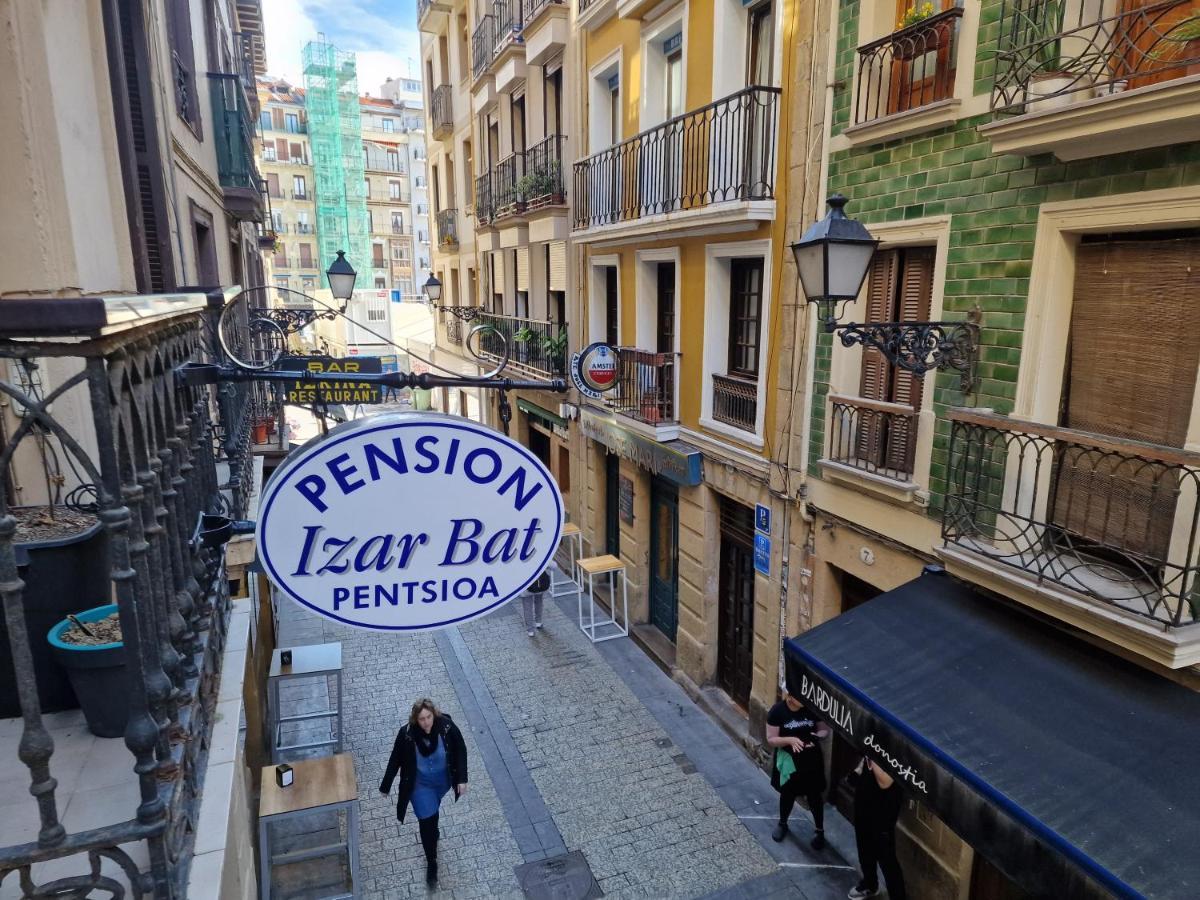 סן סבסטיאן Pension Izar Bat Guesthouse מראה חיצוני תמונה